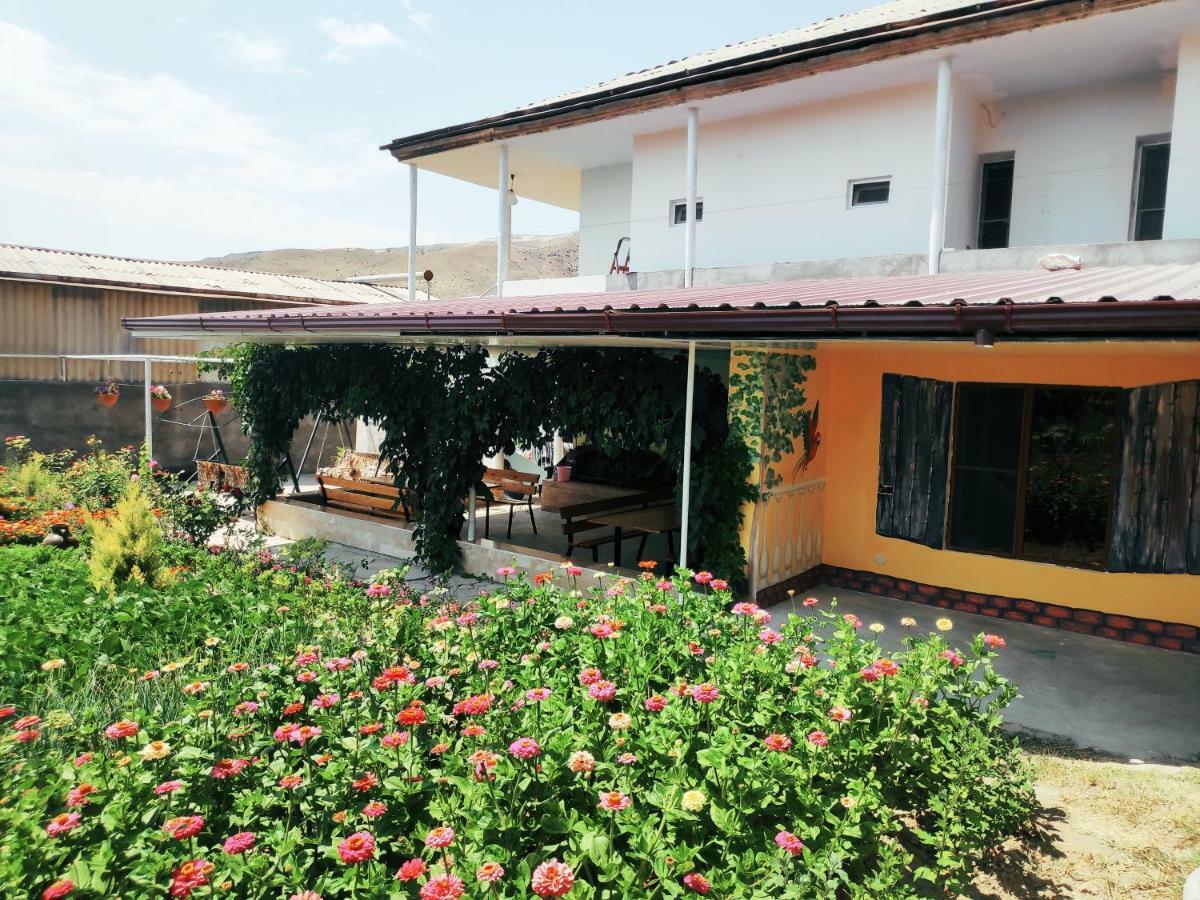 Happy House Hotel Ch'iva Exterior photo
